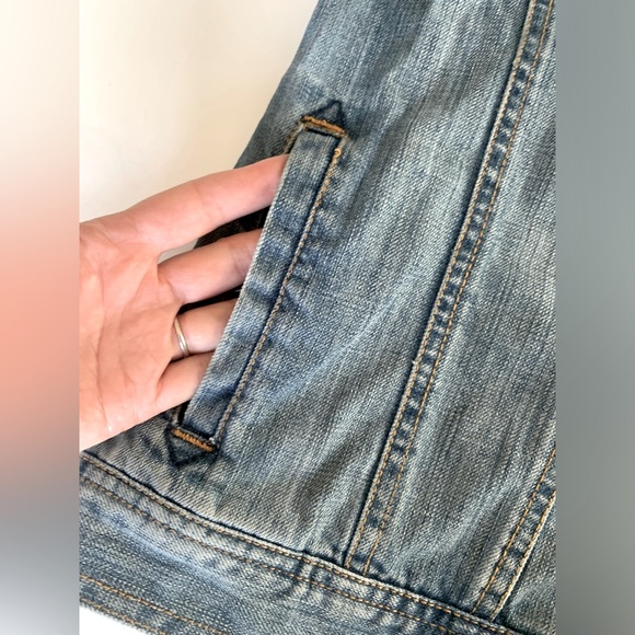 Wrangler Women’s Classic Denim Trucker Jacket - Size XL_Good Shape - Picture 4 of 12